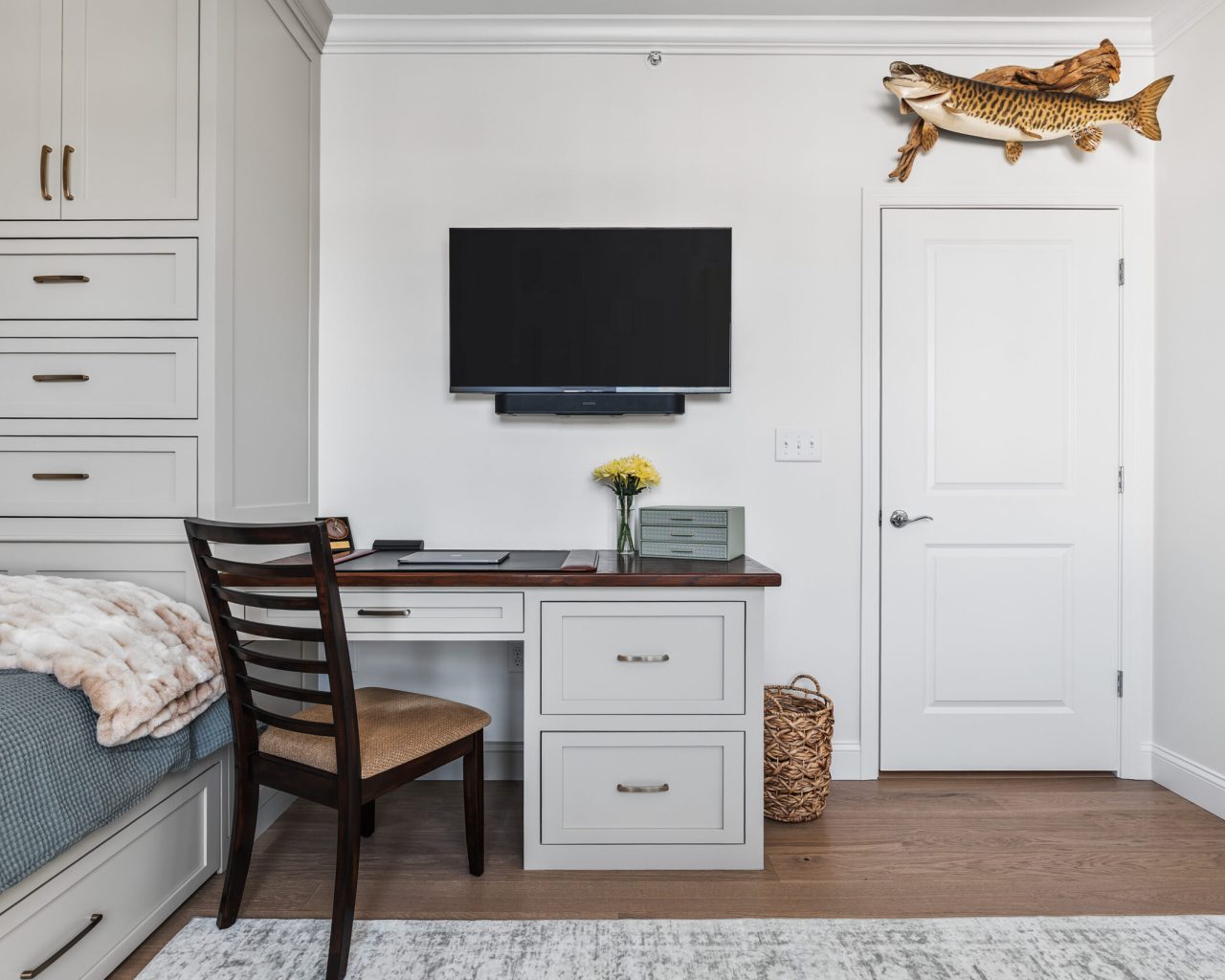 300 Martins Landing Bed7