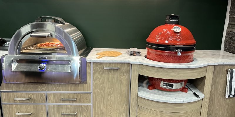 Unique pizza oven set up