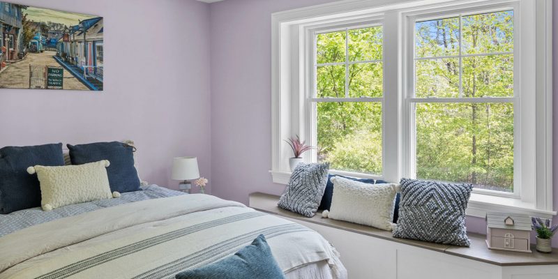 bedroom paint benjamin moore iced mauve, 2115-50, bedroom paint color ideas, bedroom window seat, window seat with wood top