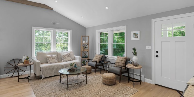 Single story home renovation ideas with vaulted ceiling and beams
