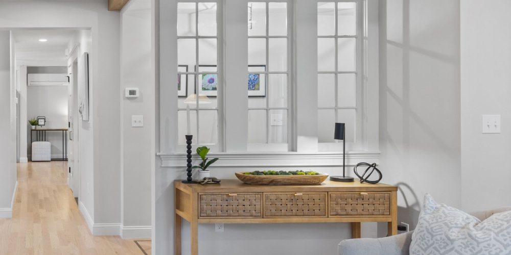 Design Secrets Using Glass