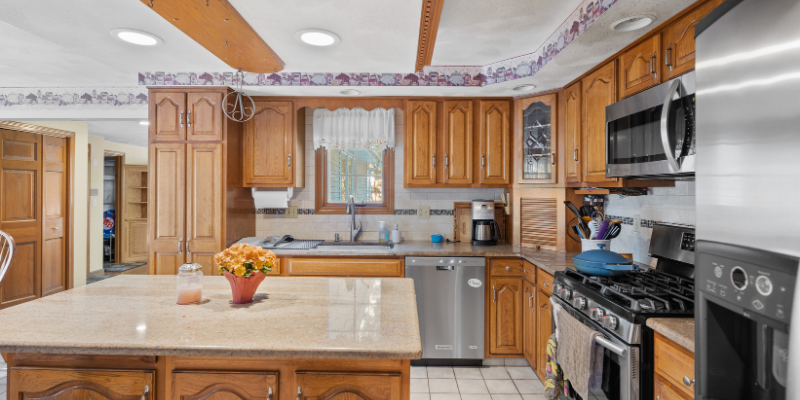 Old kitchen being converted to walk in pantry